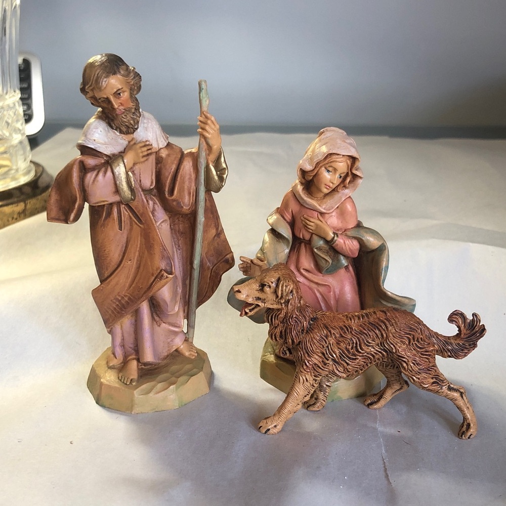 Fontanni 1991 replacement Joseph,Mary, and a Dog Nativity figurines